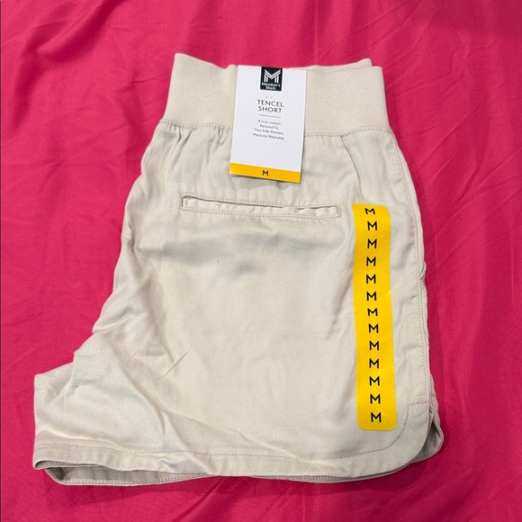 Beige Tencel Women Shorts - Picture 1 of 3